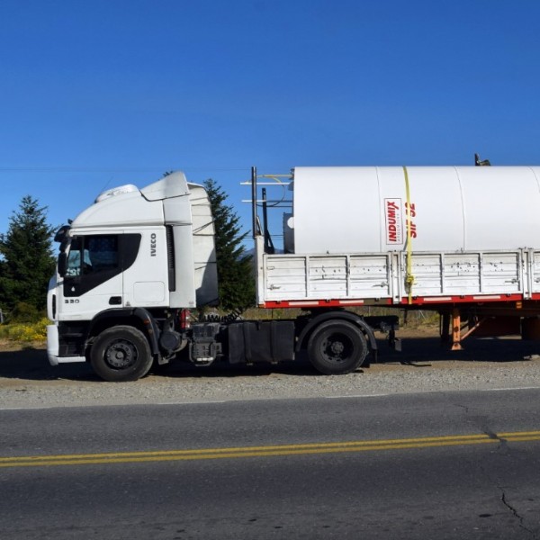 El Municipio de Bariloche suma un nuevo silo de cemento para sostener el plan de pavimentación